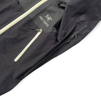 Womens Arc'teryx Beta AR (S)
