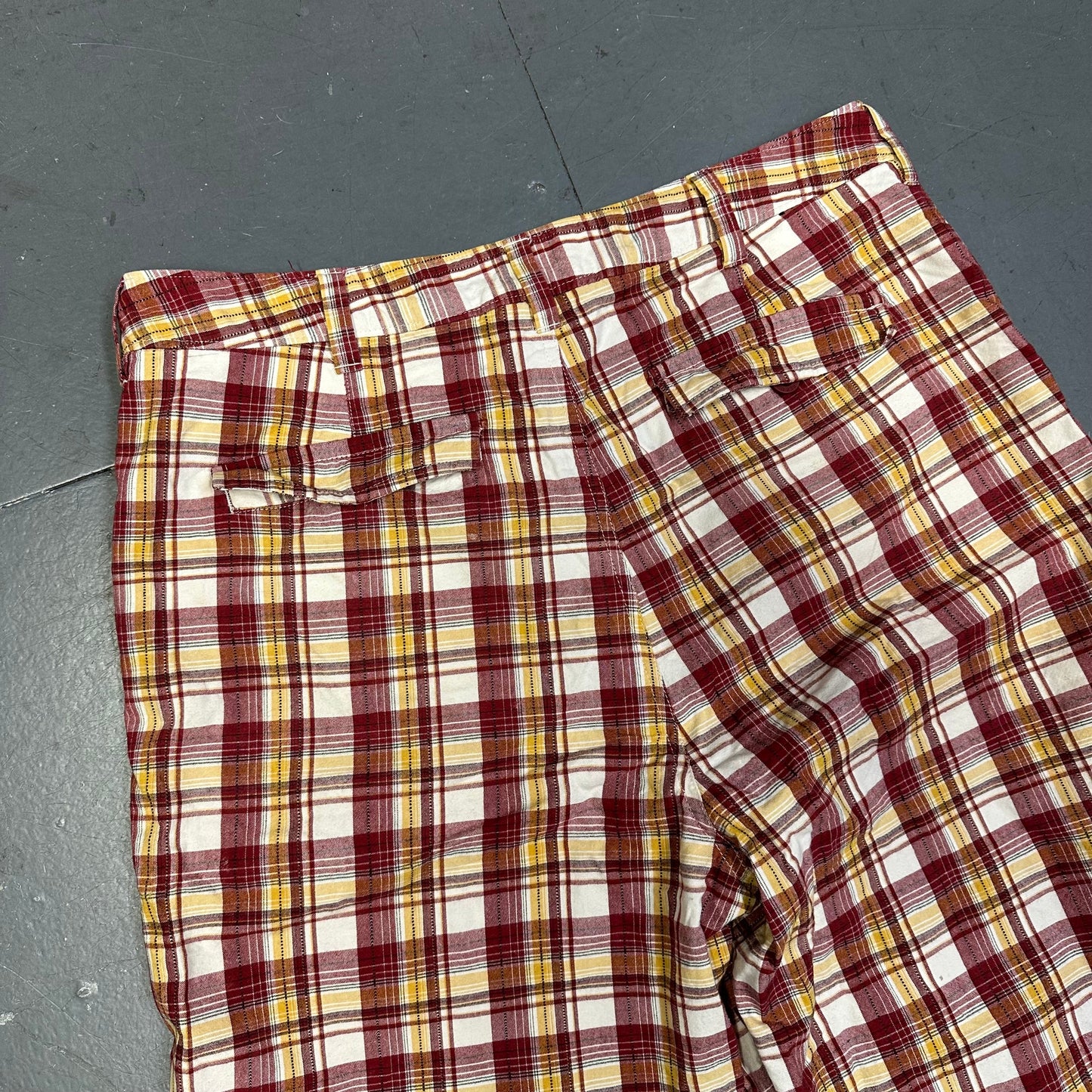 Avirex Plaid Shorts In Red ( W34 )