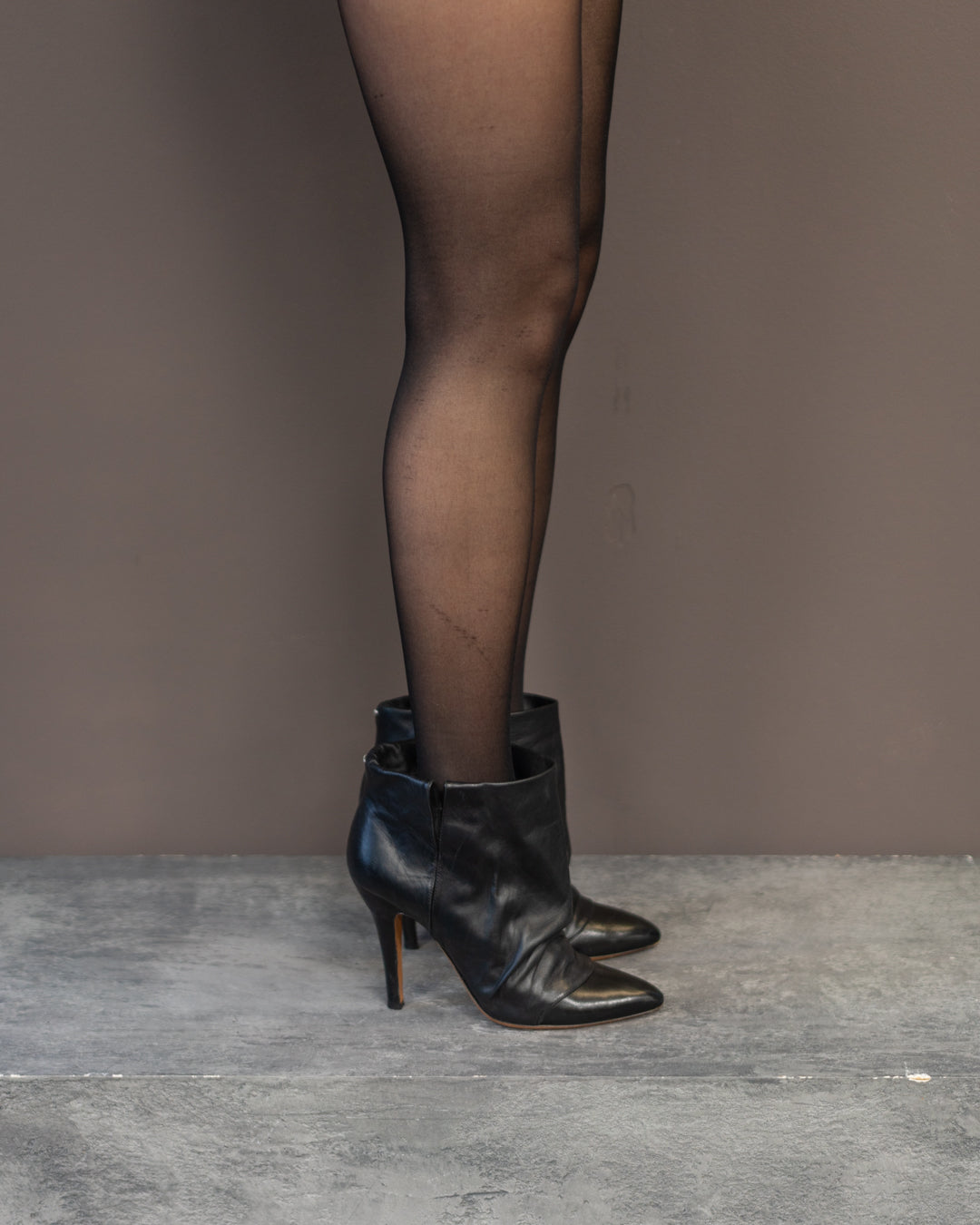 MARGIELA RUFFLE HEELS (EU 38)