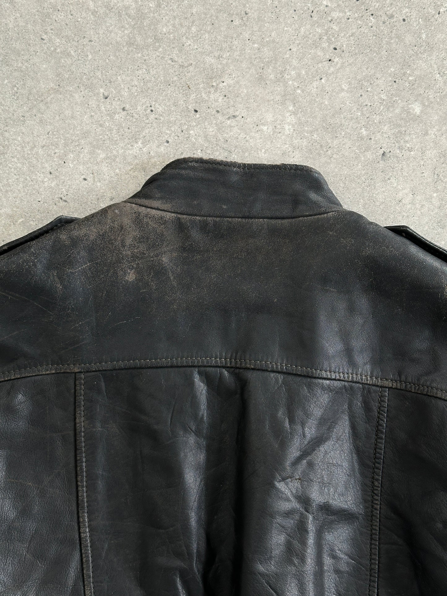 Vintage Distressed Leather Bomber Jacket - M/L