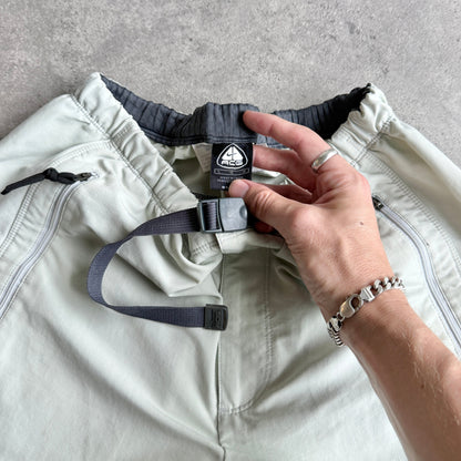 Nike ACG 2000s technical embroidered cargo shorts (L)