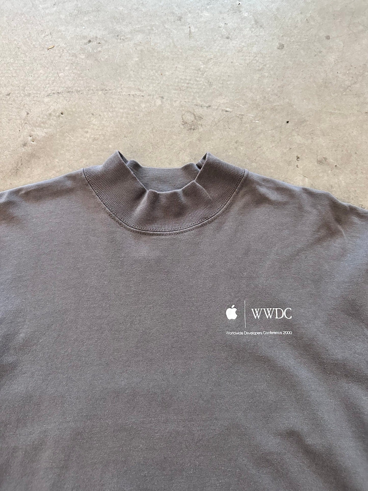 2000 Apple Mac Worldwide Developers Conference Mock Neck - L | Large, Red