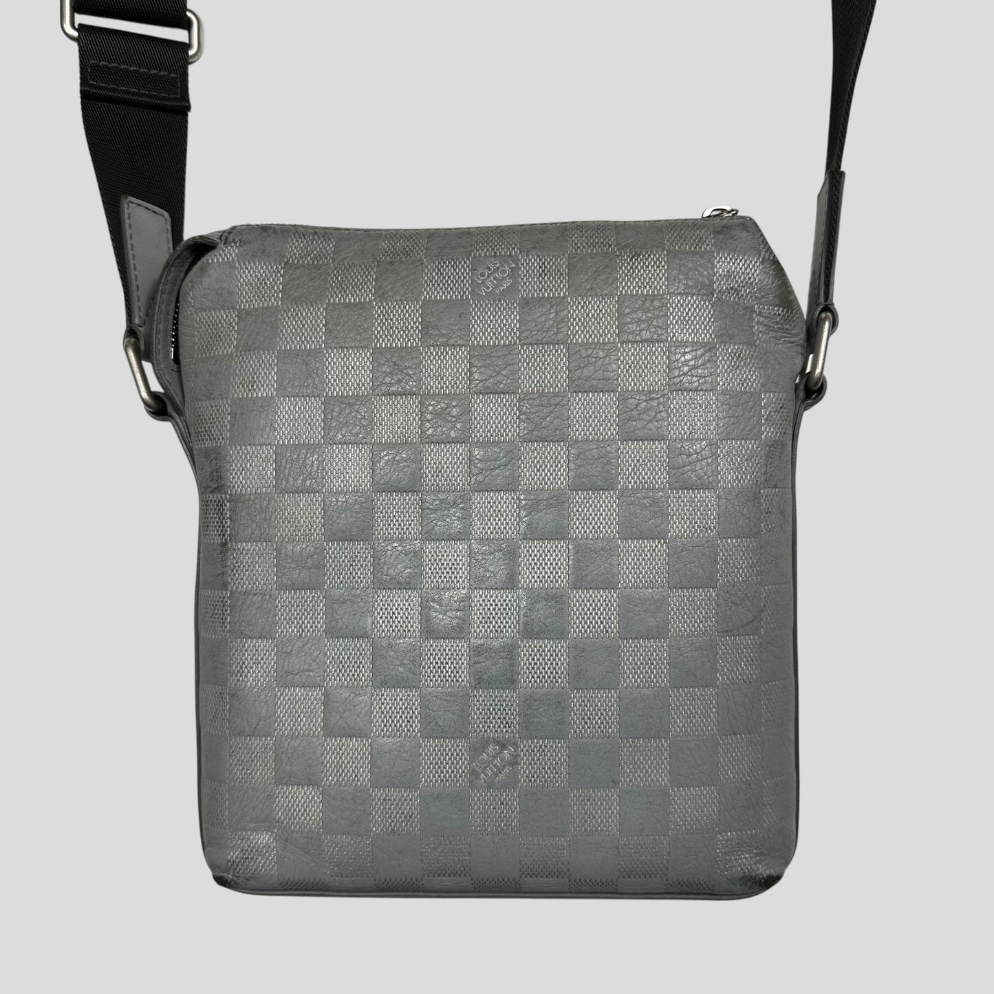 Louis Vuitton Damiere Discovery Monogram BB Leather Infini Messenger Bag | O/S, Grey