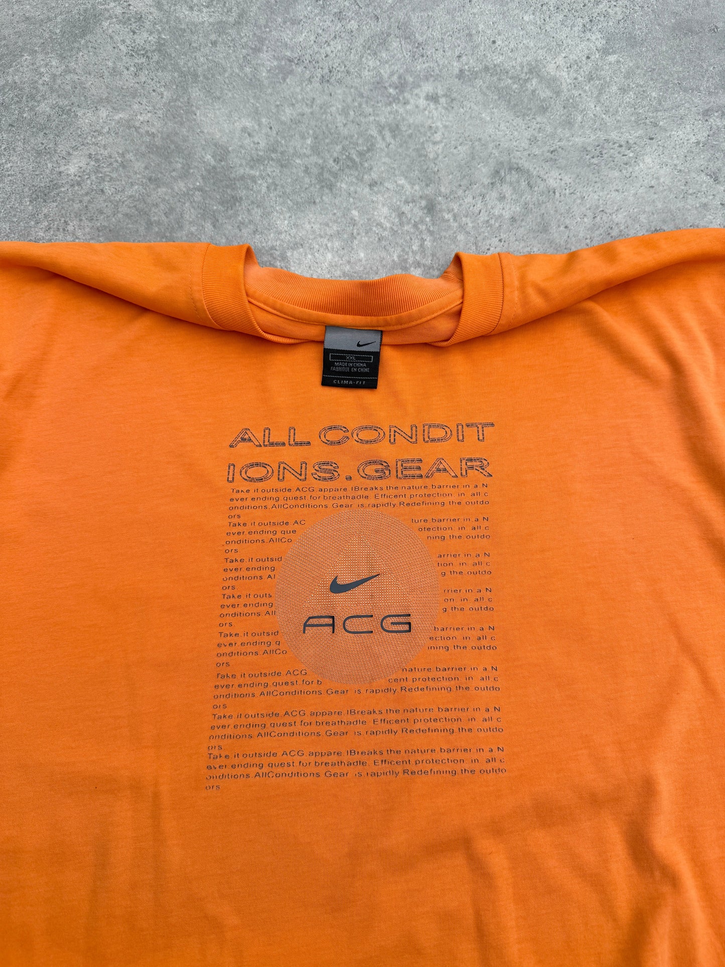 nike acg 2001 heavyweight graphic t-shirt (xl) | Default Title, Red
