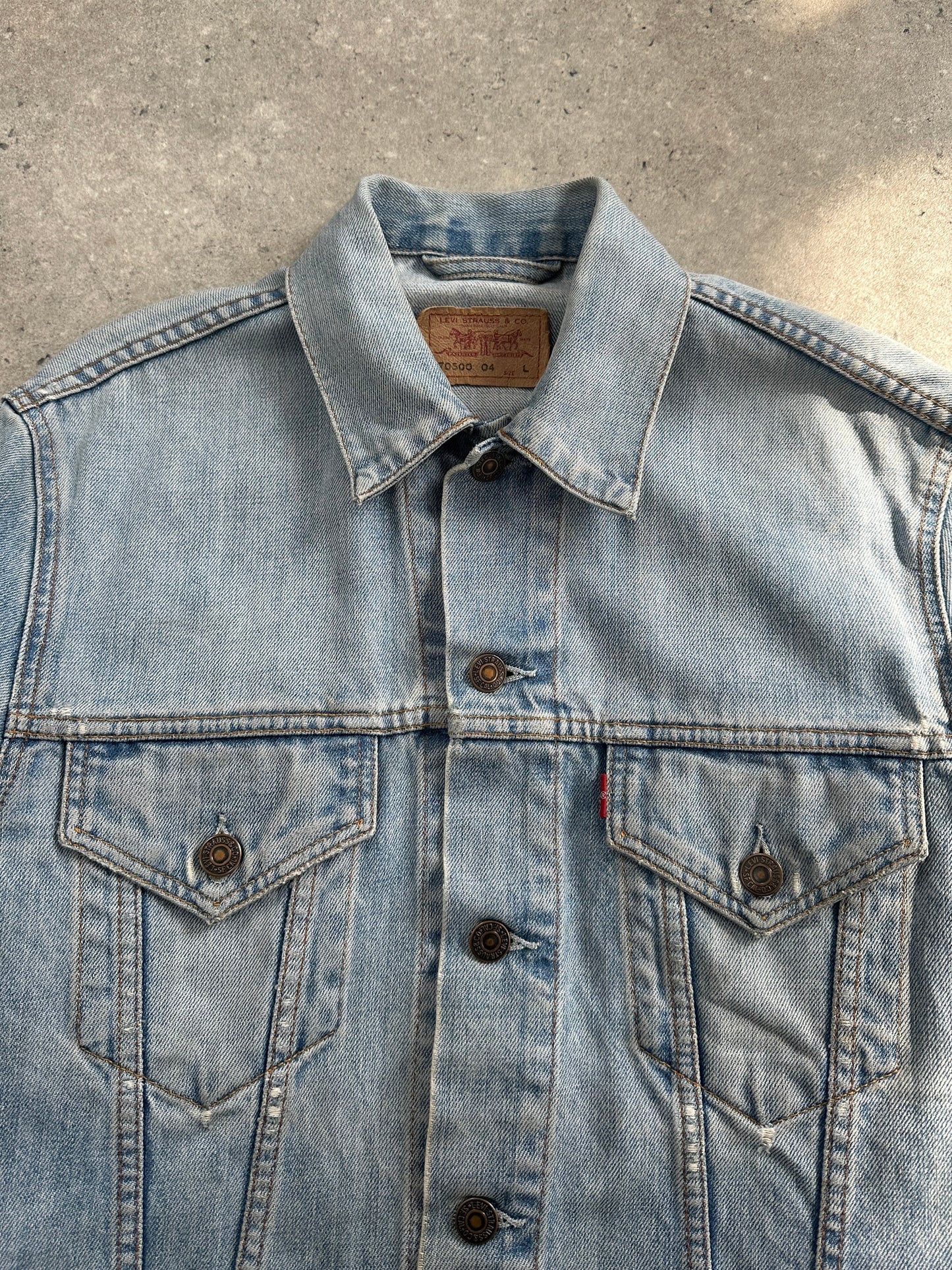 Levi’s Faded Denim Jacket - M