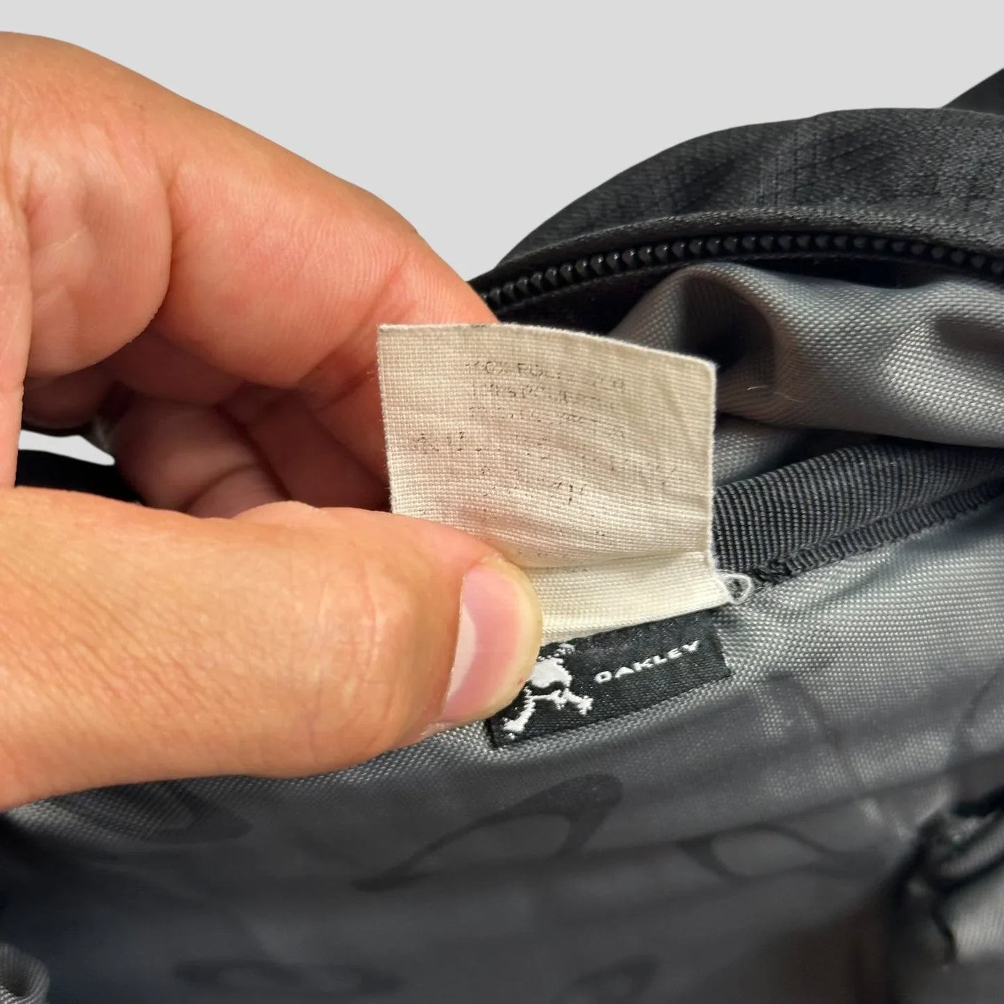 Oakley 00’s Technical MP3 Backpack