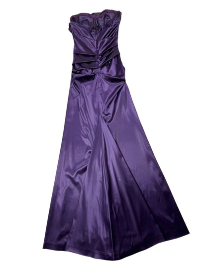 Dolce & Gabbana F/W 2009 corseted gown