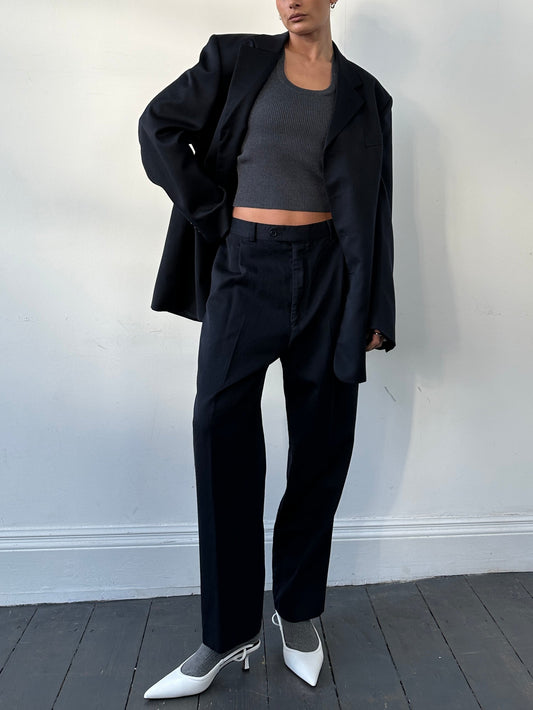 Yves Saint Laurent Pour Homme Pure Wool Single Breasted Suit - 48L/W36