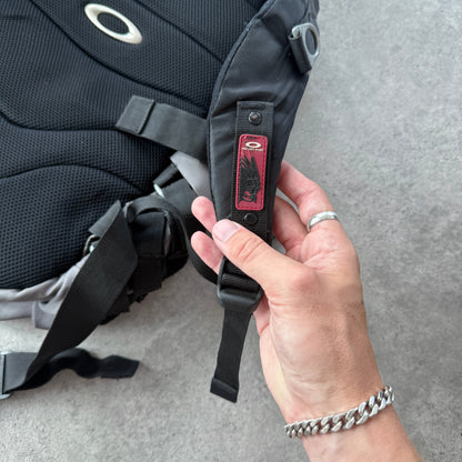 Oakley Software 2000s Icon technical utility backpack (22”x15”)