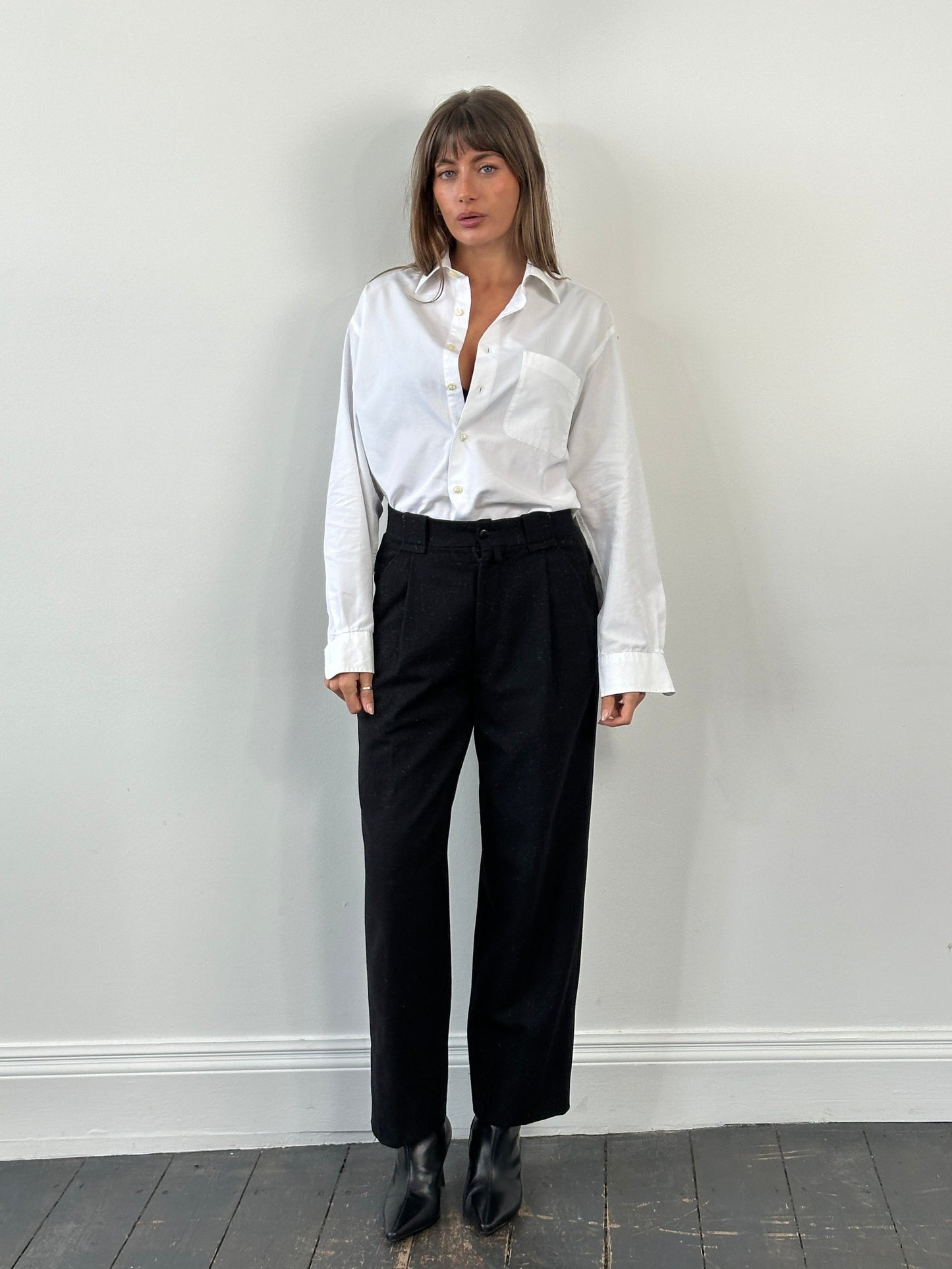 Vintage 1990s Wool Pleated Tailored Trousers - W26