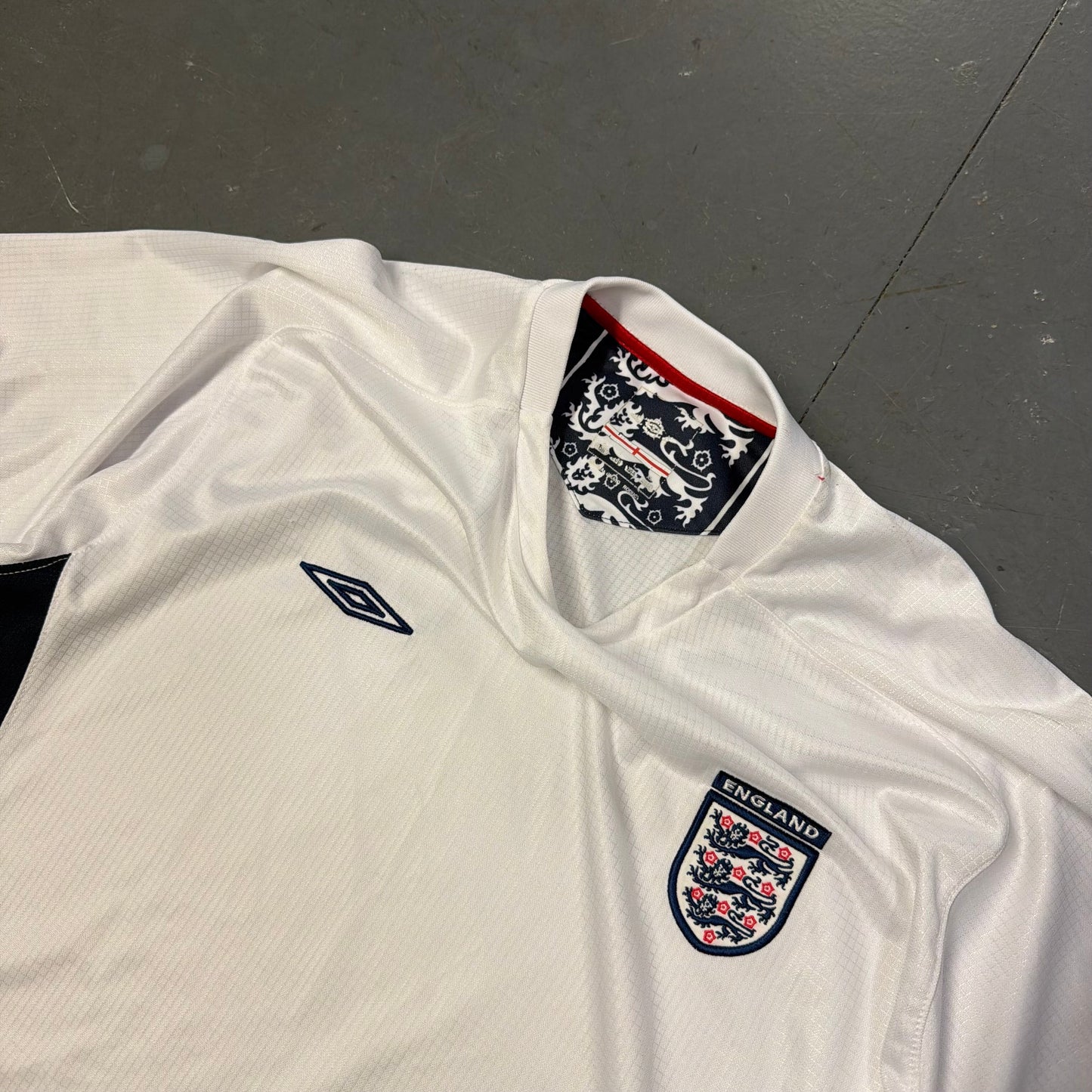 Umbro 2004/05 England Training Shirt In White (L) | Large, White