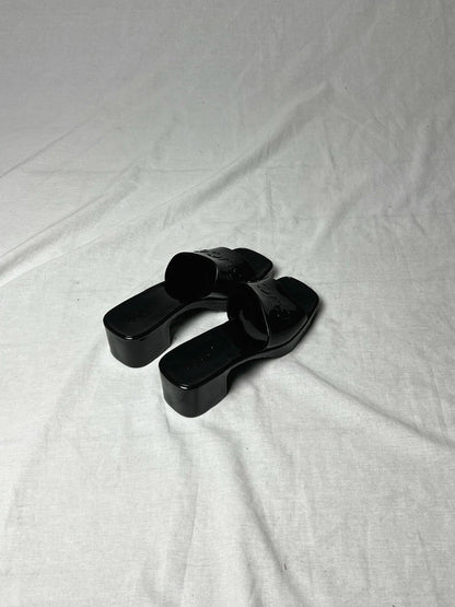 GUCCI RUBBER LOGO SANDALS | DEFAULT TITLE, Black