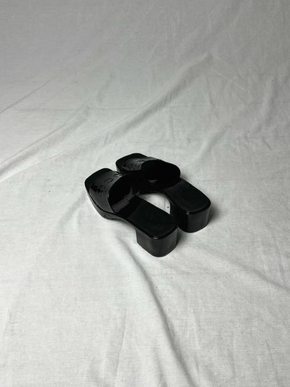GUCCI RUBBER LOGO SANDALS | DEFAULT TITLE, Black