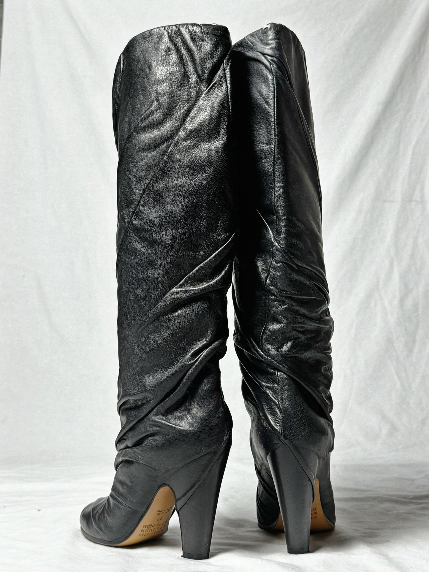 MARGIELA KNEE HIGH BOOTS (EU 37) | DEFAULT TITLE