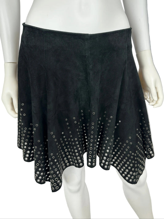 https://cdn.shopify.com/s/files/1/0900/2729/5066/files/Alexander_Mcqueen_FW_2003_Scanners_Grommet_Skirt.jpg?v=1774457333