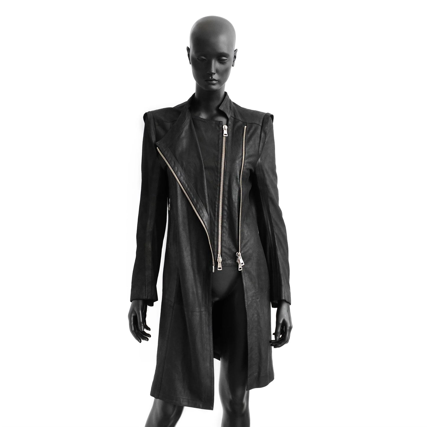 https://images.squarespace-cdn.com/content/v1/673cad159307f210013ba2f7/aae220fb-640d-4a56-96e5-4d83d0c01761/AnnDemulemeester_Spring2003_DoubleZipperLeatherCoat_1.jpg