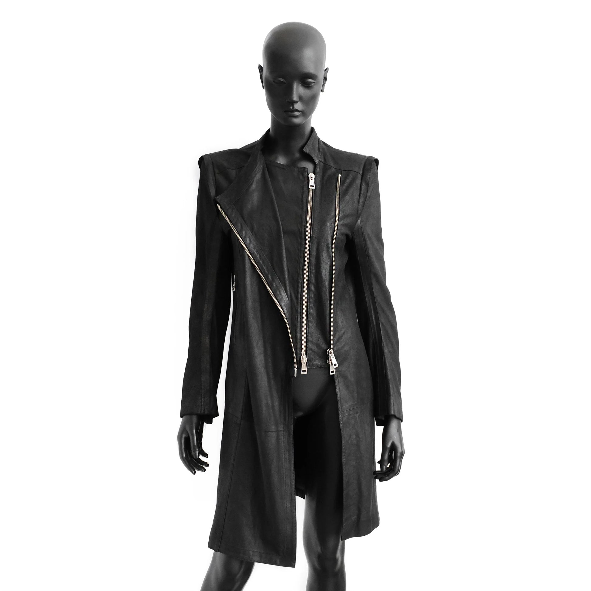 https://images.squarespace-cdn.com/content/v1/673cad159307f210013ba2f7/aae220fb-640d-4a56-96e5-4d83d0c01761/AnnDemulemeester_Spring2003_DoubleZipperLeatherCoat_1.jpg