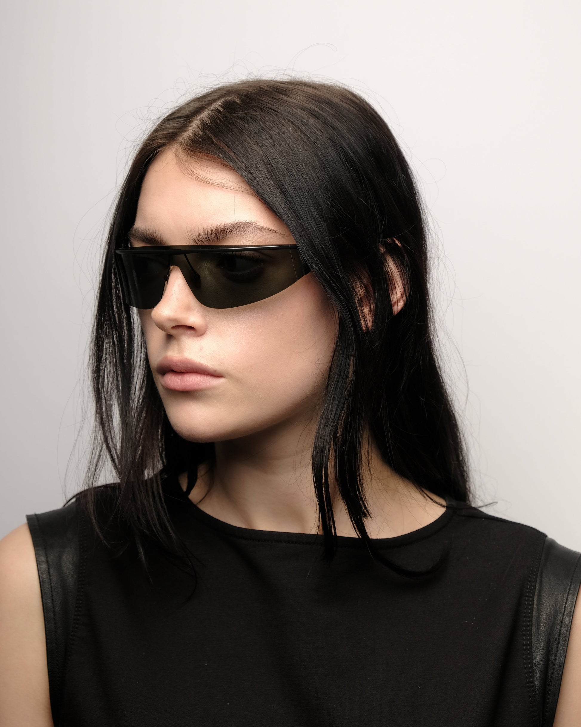 https://cdn.shopify.com/s/files/1/0818/5459/5398/files/Armani6_0607492b-15b3-46d5-bd5c-a54aed69a031.jpg?v=1784210734