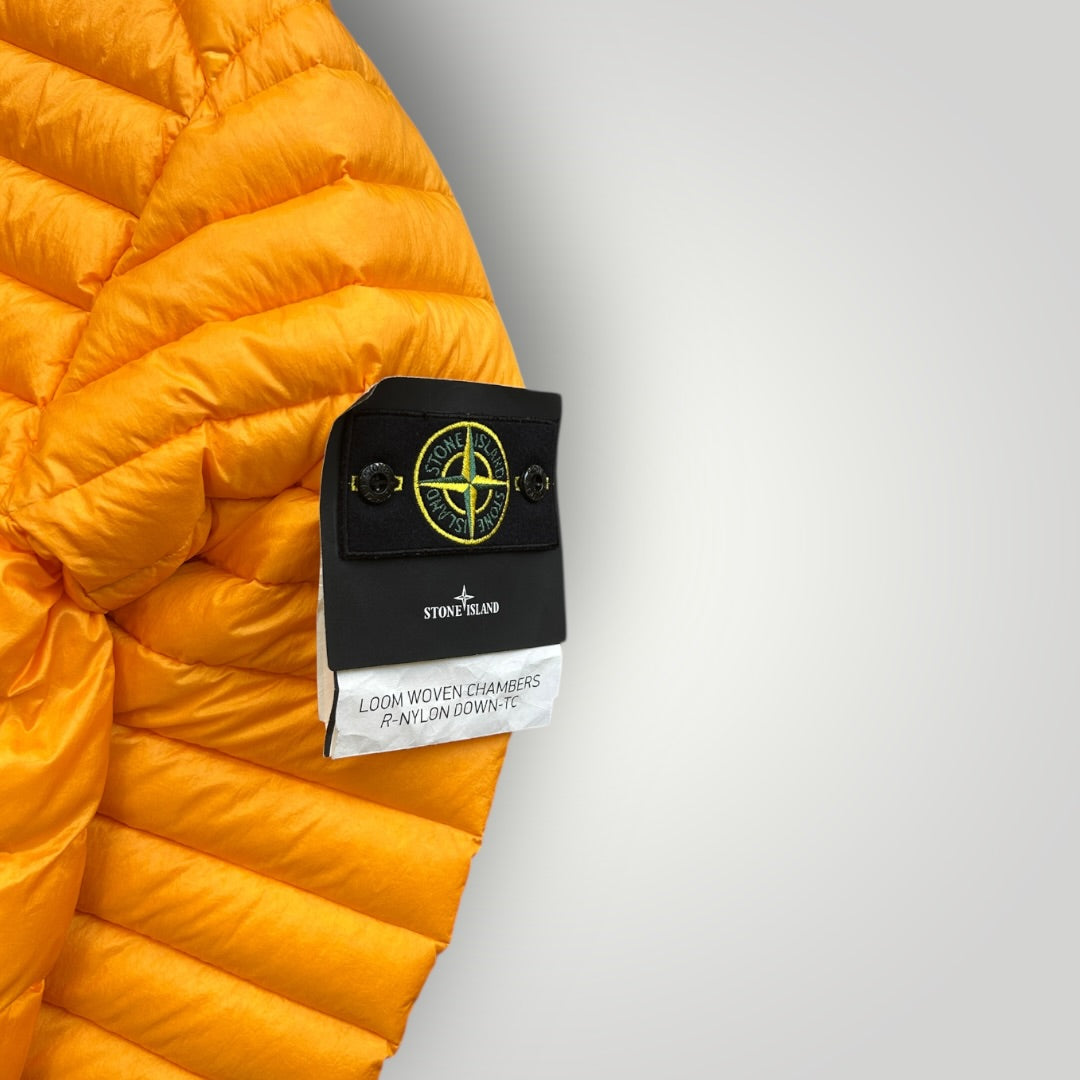 Stone Island Loom Woven Chambers R-Nylon Down TC S BNWT | Default Title, Red