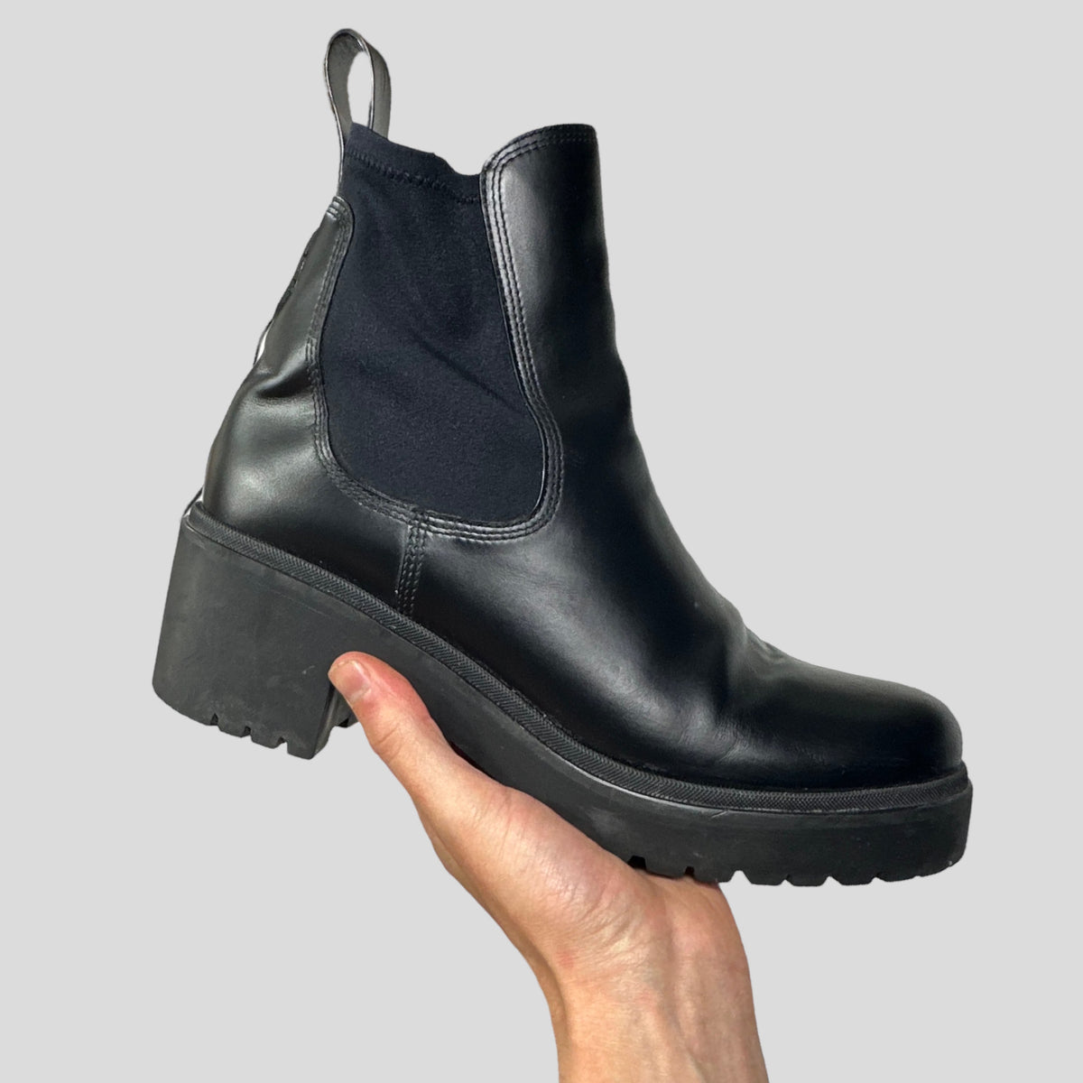 Moncler Vera Leather Chelsea Ankle Boot - UK8 | Black