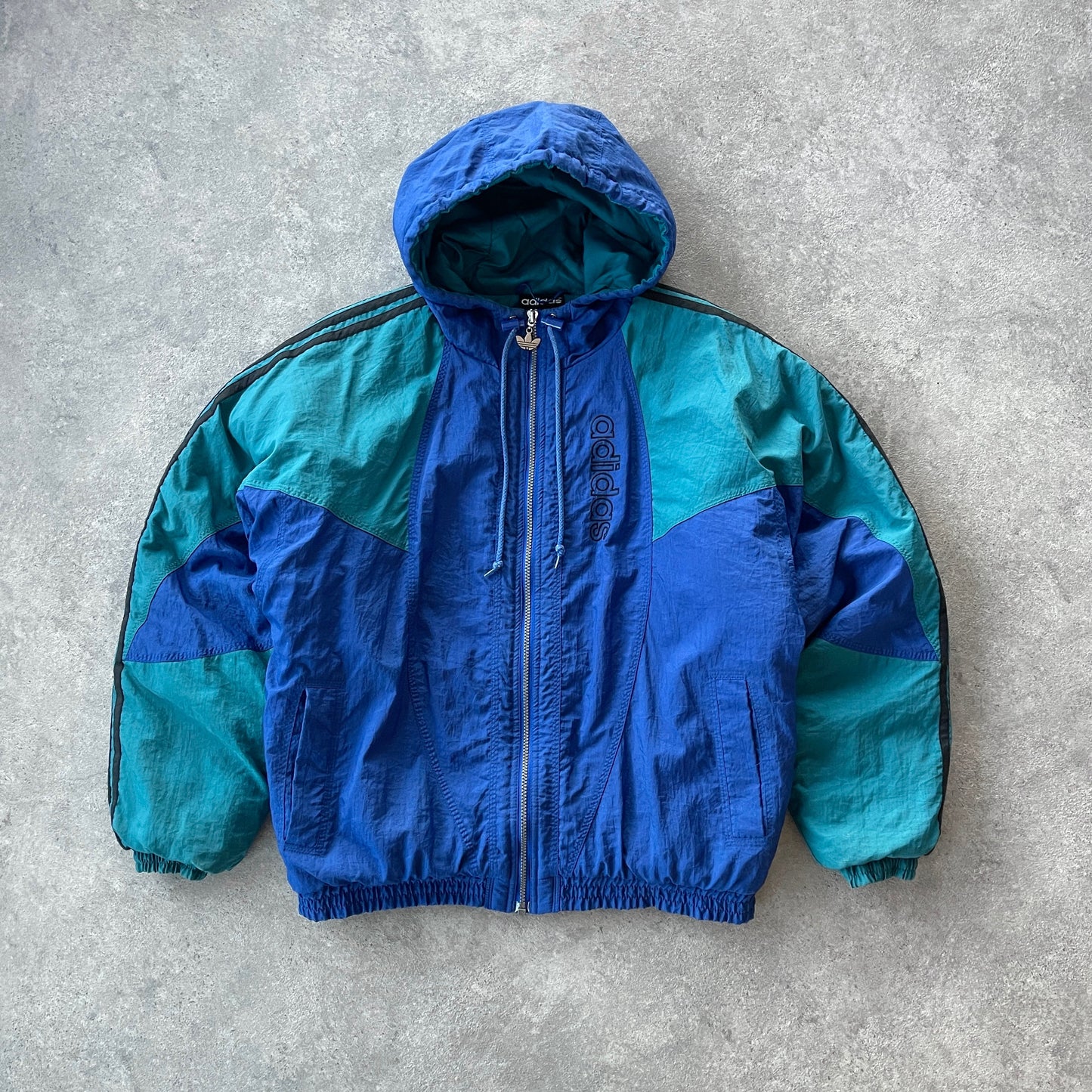 Adidas 1990s padded spellout bomber jacket (M)