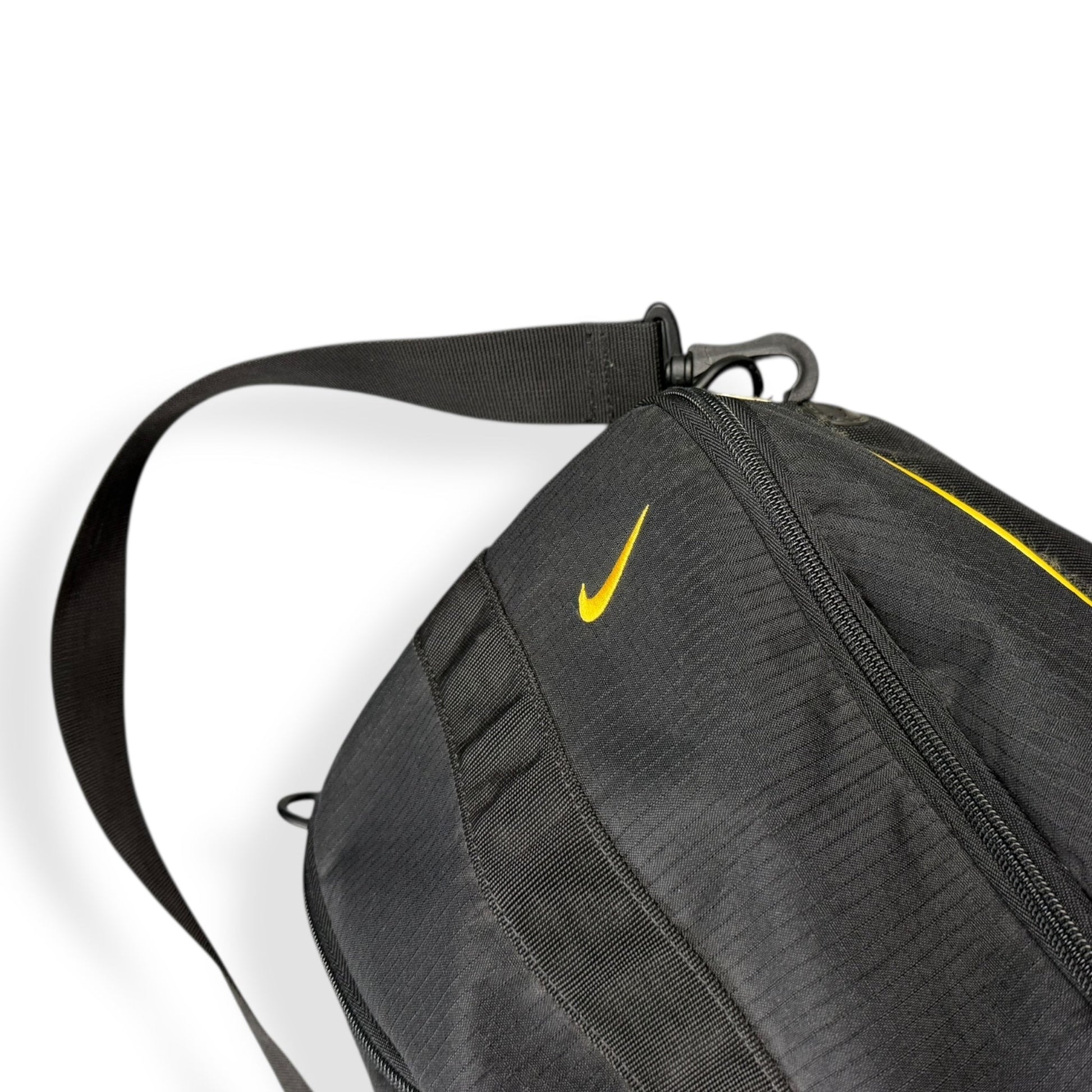 2000's Nike Carrygear 7-way Convetible Sling Bag – Known Source