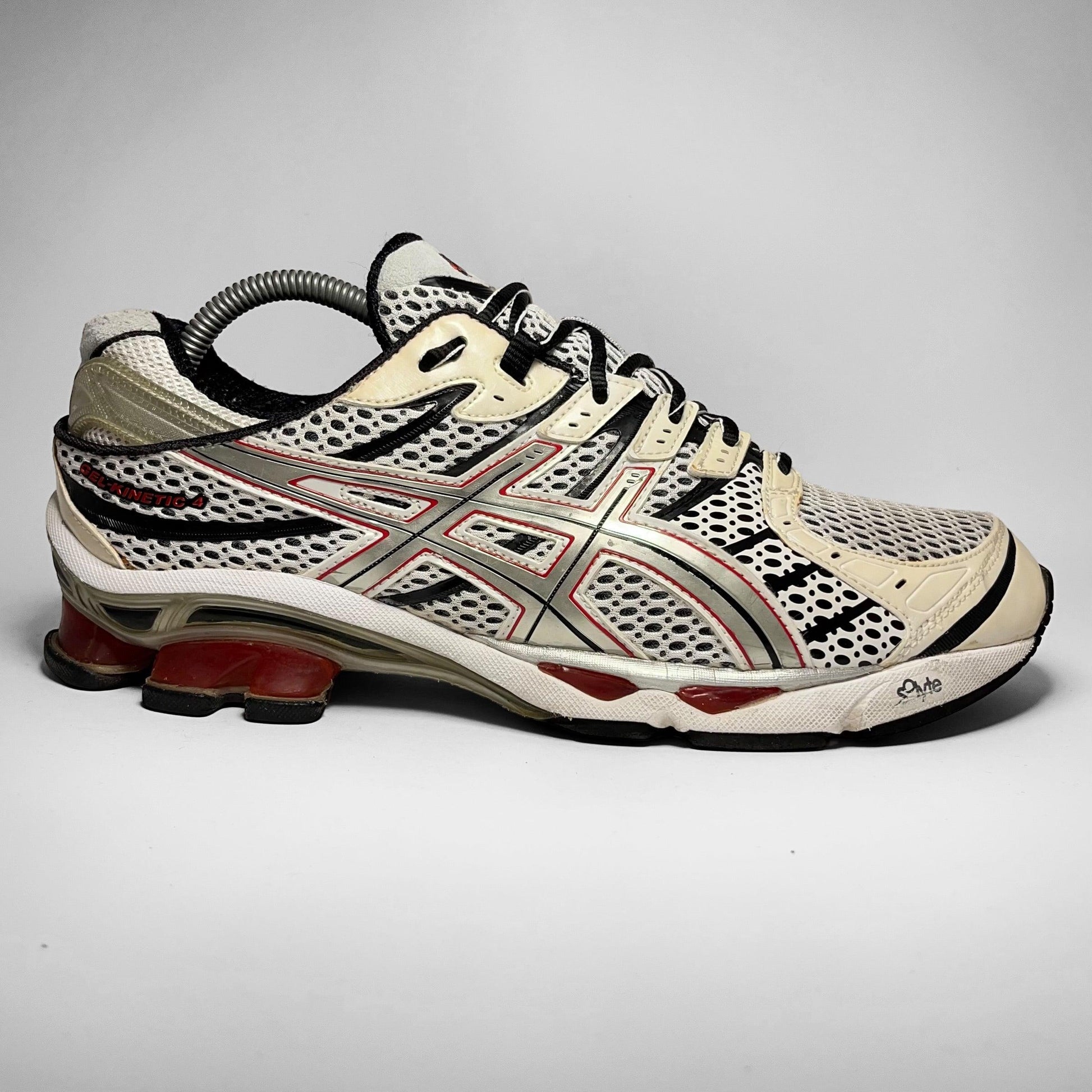 ASICS Gel-Kinetic 4 (2011) - Known Source