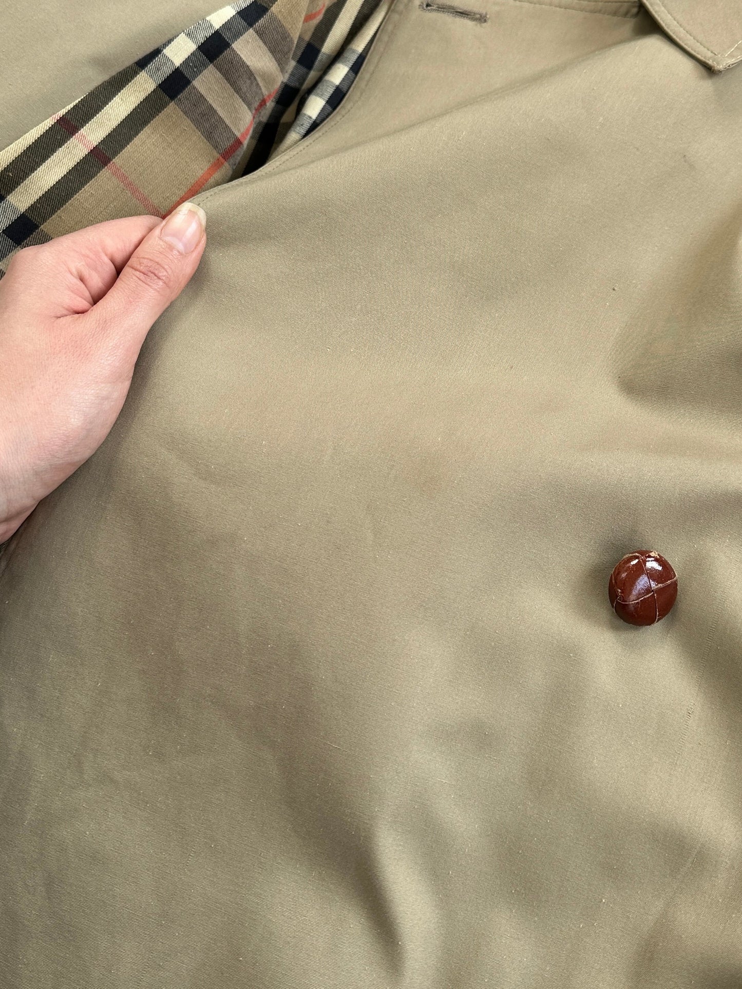 Vintage 1980s Nova Check Belted Trench Coat - M