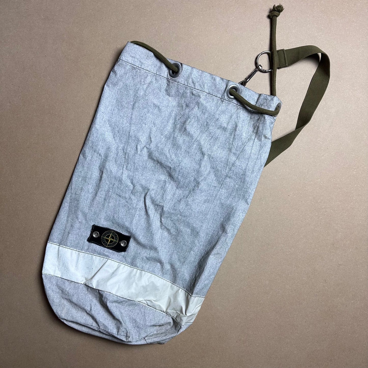 S/S1983 Tela Stella Military Duffle