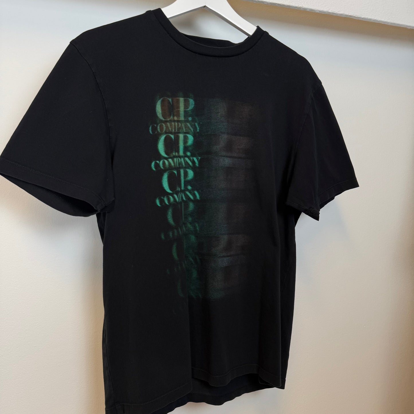 CP Company Fade Logo (M) | Medium, Black