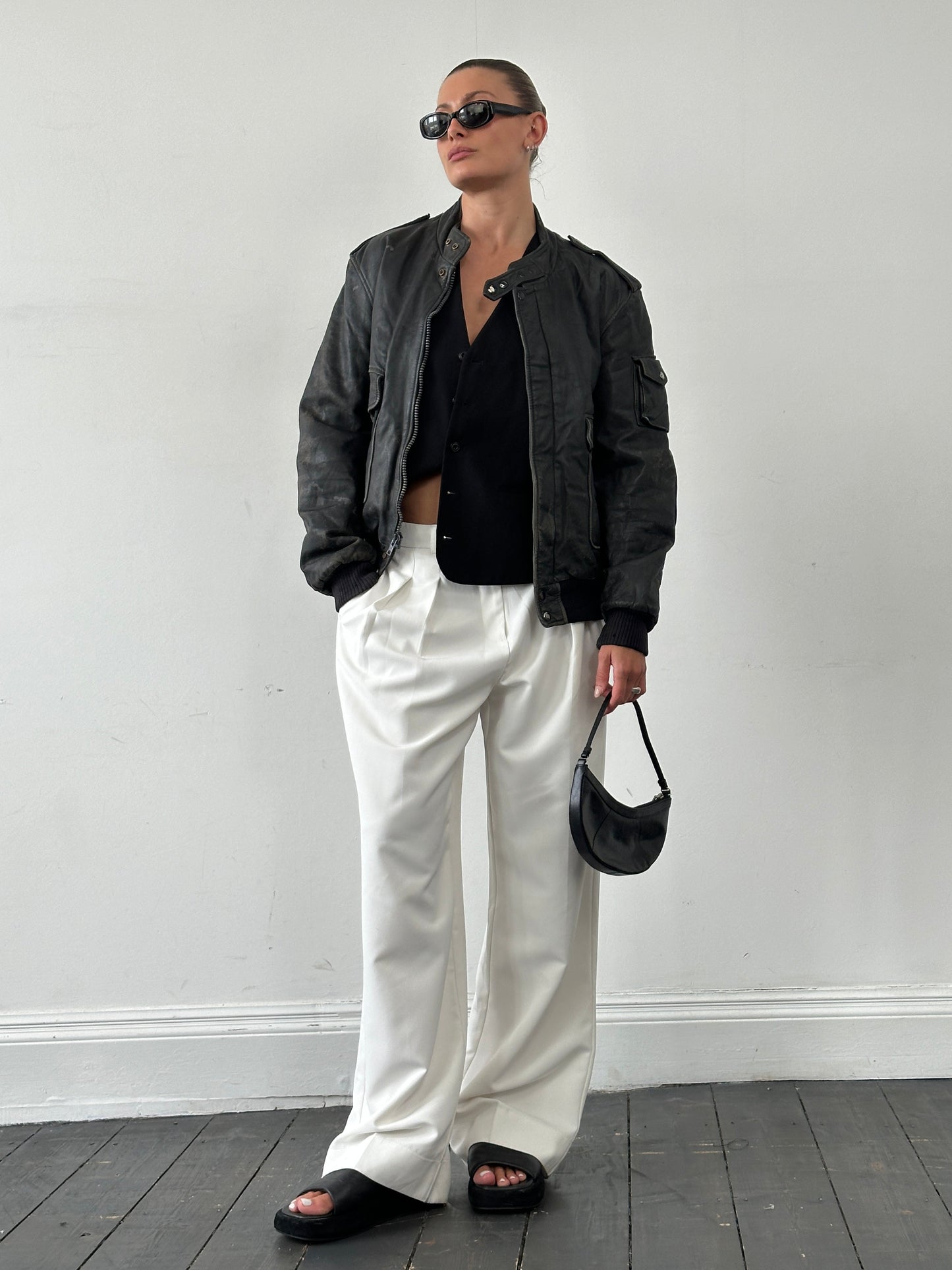 Vintage Distressed Leather Bomber Jacket - M/L