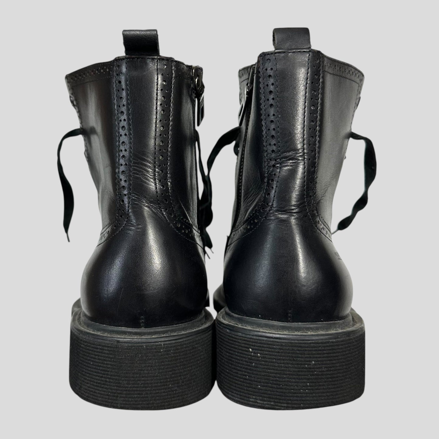 Prada Brogue Detailed Leather Combat Boots - UK7.5/8