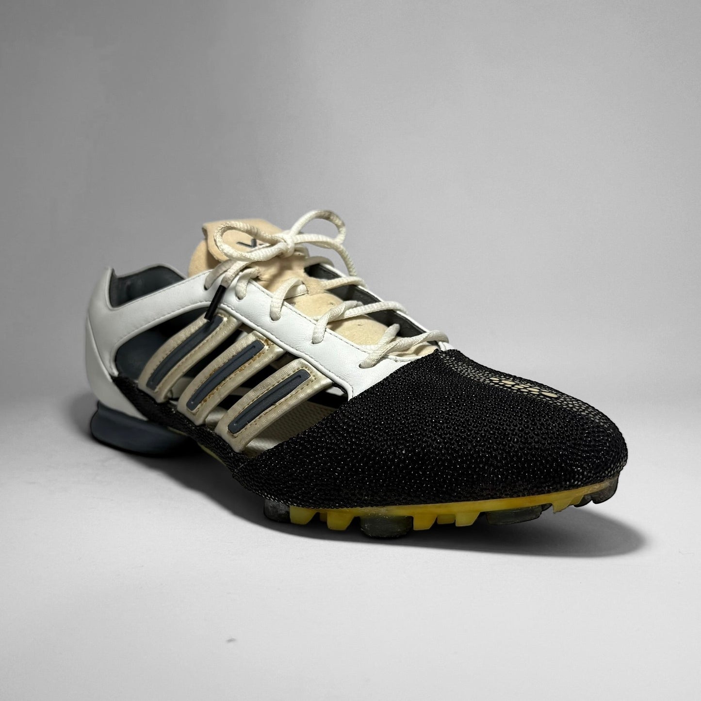 Adidas Y3 Track & Field ‘Stingray’ (2004)