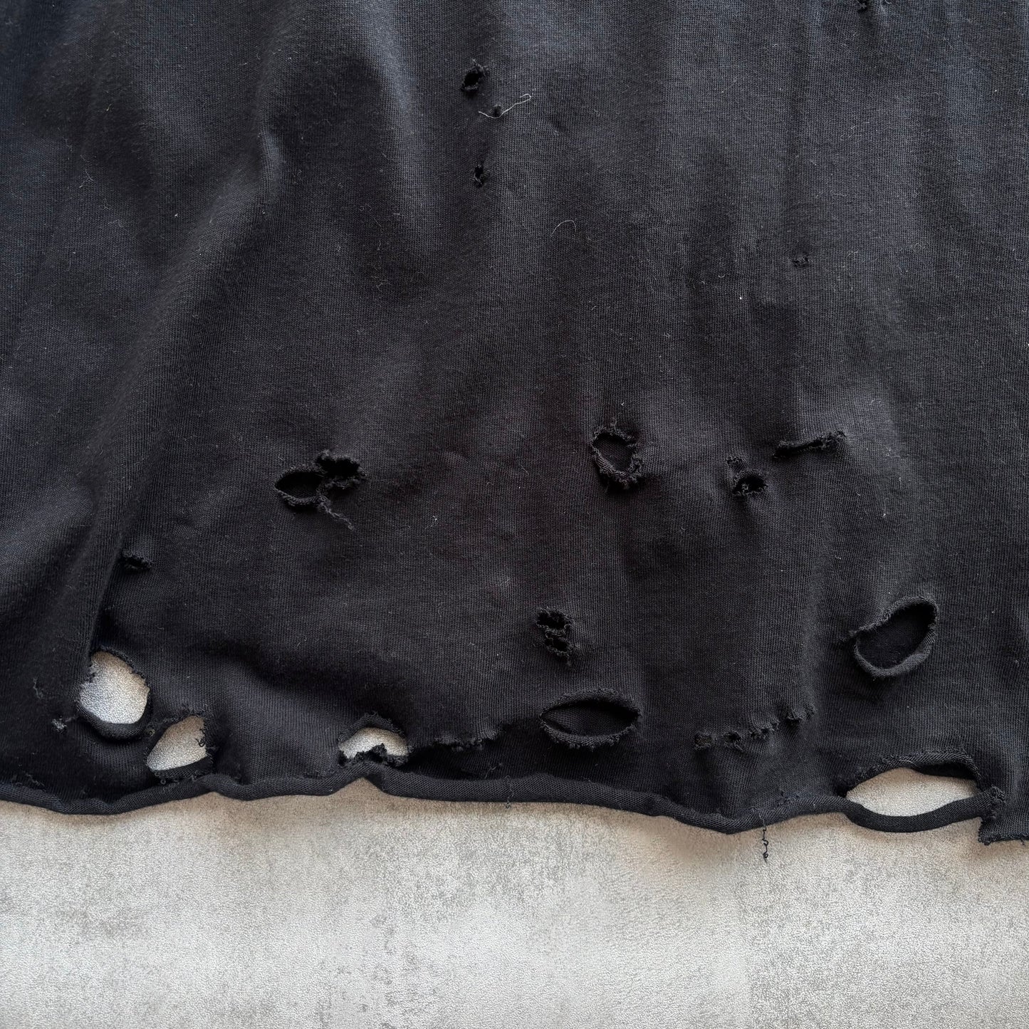 VIVIENNE WESTWOOD DISTRESSED T-SHIRT | O/S, Red