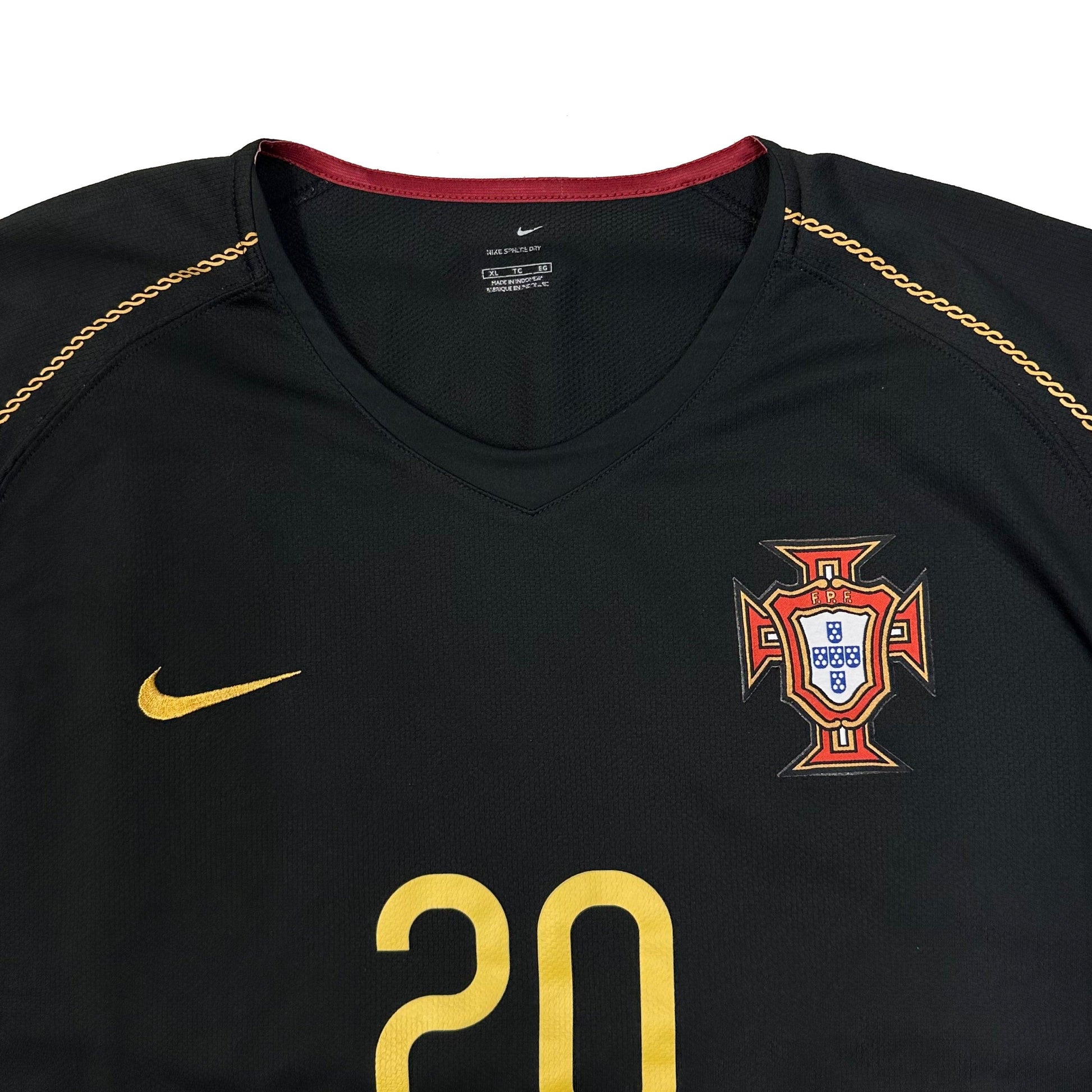 Nike Portugal 2006 Away Deco Shirt ( XL ) - Known Source