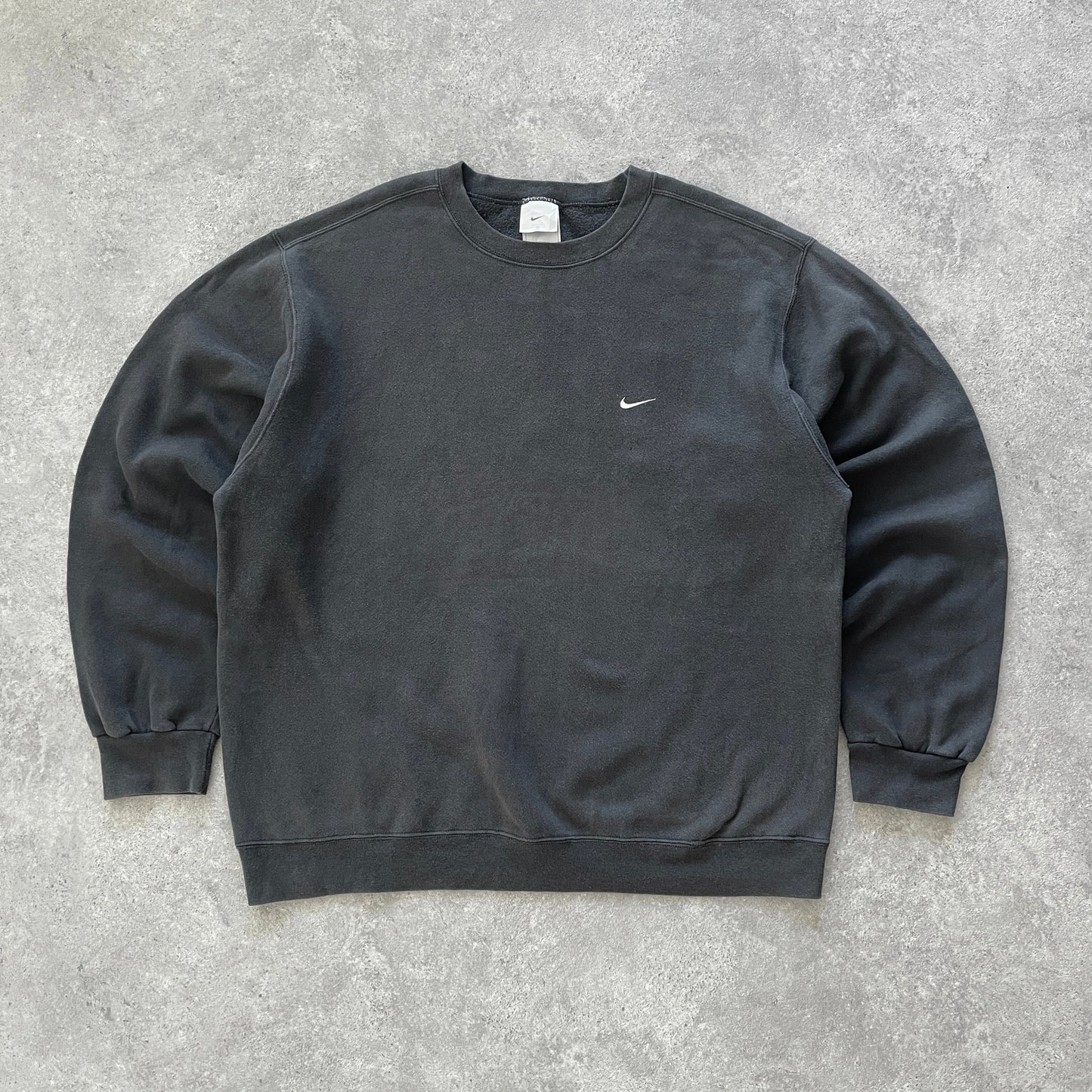 Nike 2000s heavyweight embroidered swoosh sweatshirt (XL)