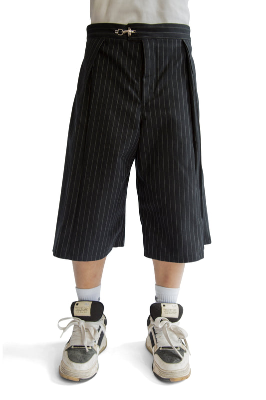 VT Rework: Black Pinstripe Pleated Shorts | Large, Black
