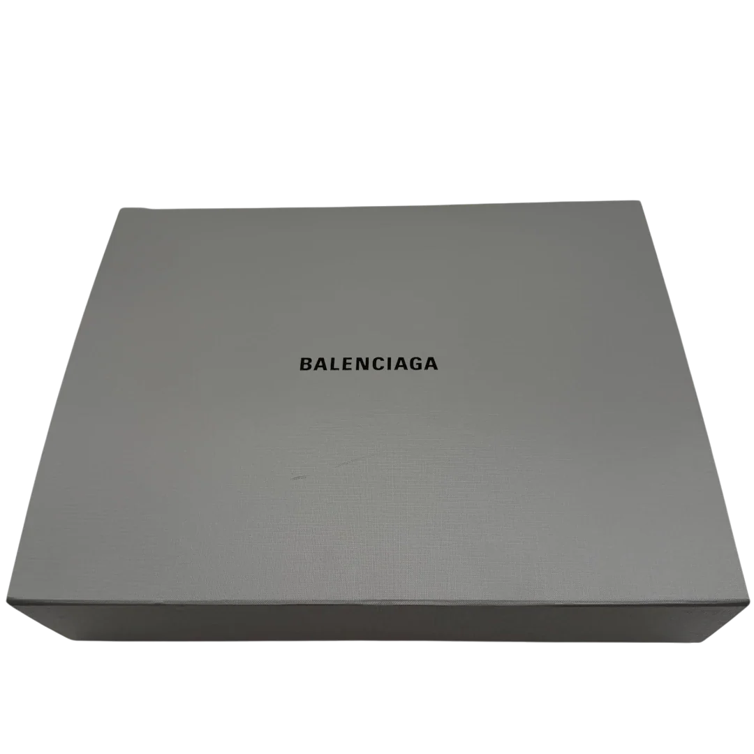 https://cdn.shopify.com/s/files/1/0564/9376/8855/files/Balenciaga_City_Bag_schwarz_18.webp?v=1782378236