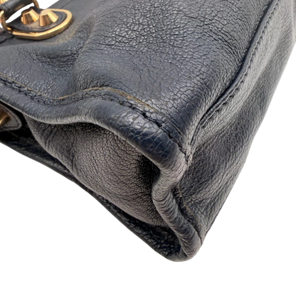 https://cdn.shopify.com/s/files/1/0564/9376/8855/files/Balenciaga_Handtasche_Giant_City_small_mit_Umhangegurt_aus_Leder_dunkelblau_9.webp?v=1781772542