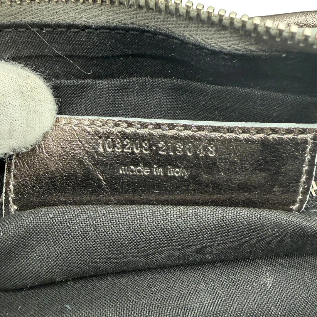 https://cdn.shopify.com/s/files/1/0564/9376/8855/files/Balenciaga_Handtasche_The_First_City_Bag_aus_Leder_silber___chrome_vintage6598.webp?v=1778675916