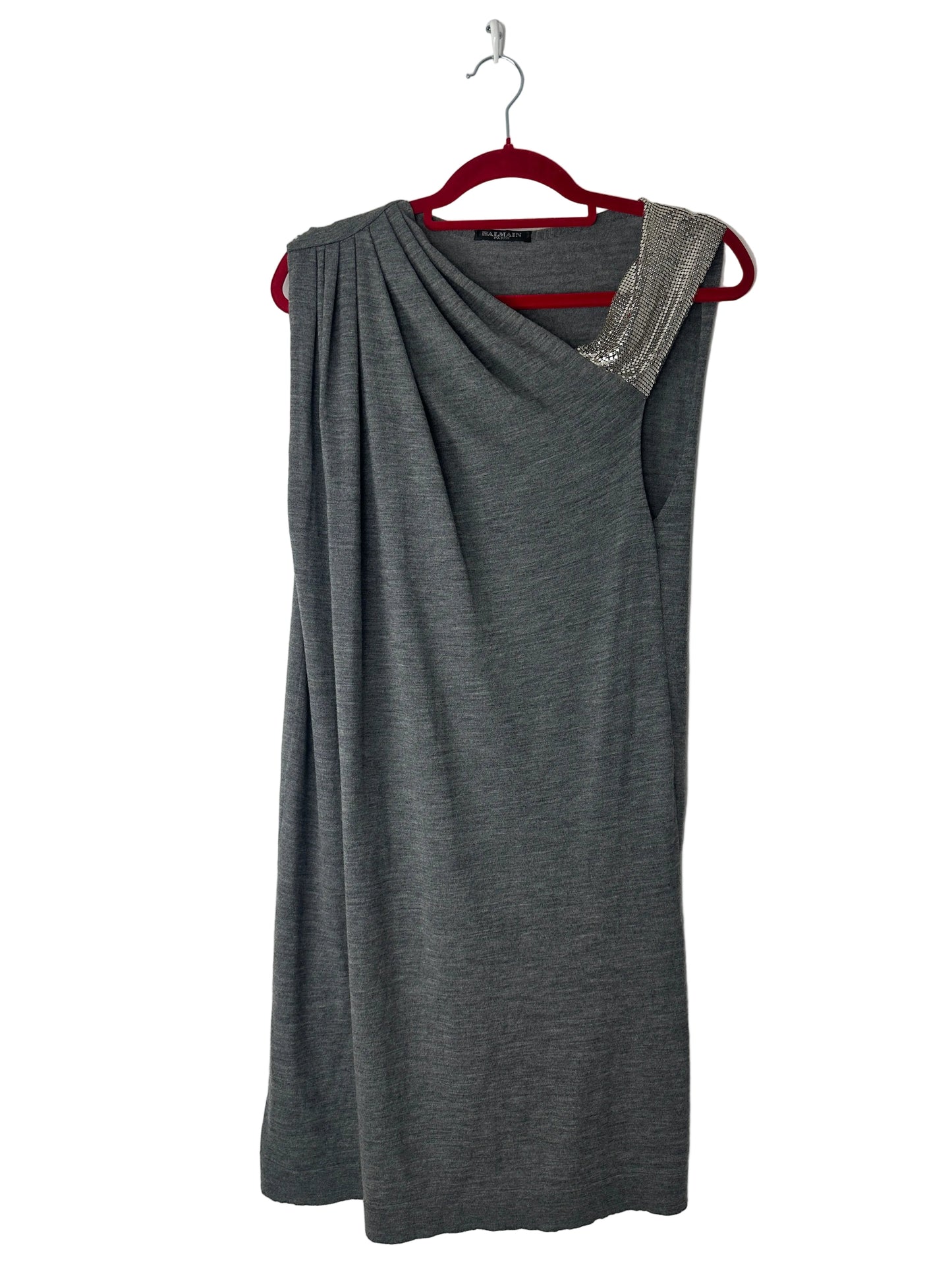 https://cdn.shopify.com/s/files/1/0900/2729/5066/files/Balmain_Chainmail_Dress_Hanger.jpg?v=1774113680
