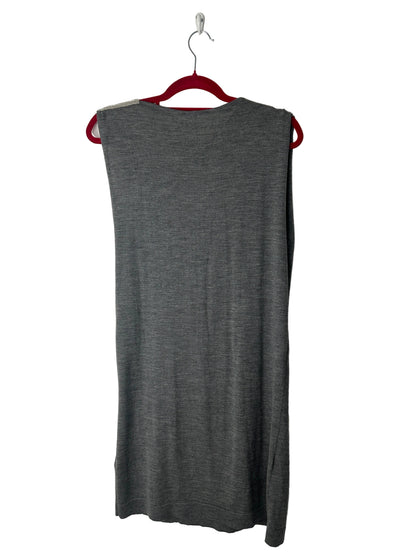 https://cdn.shopify.com/s/files/1/0900/2729/5066/files/Balmain_Chainmail_Dress_Hanger_Back.jpg?v=1774113733