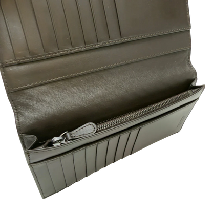 https://cdn.shopify.com/s/files/1/0564/9376/8855/files/Bottega_Veneta_Geldbeutel_Intrecciato_aus_Leder_dunkelbraun_10.webp?v=1782983387