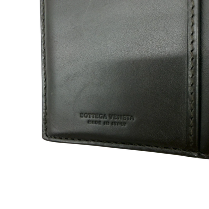 https://cdn.shopify.com/s/files/1/0564/9376/8855/files/Bottega_Veneta_Geldbeutel_Intrecciato_aus_Leder_dunkelbraun_8.webp?v=1782983387