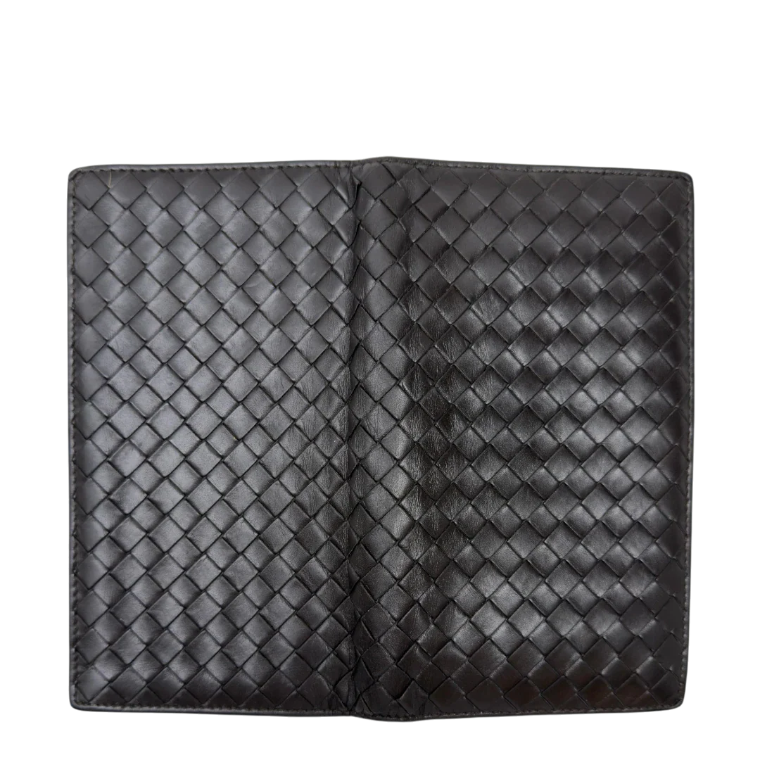 https://cdn.shopify.com/s/files/1/0564/9376/8855/files/Bottega_Veneta_Geldbeutel_Intrecciato_aus_Leder_dunkelbraun_9.webp?v=1782983387