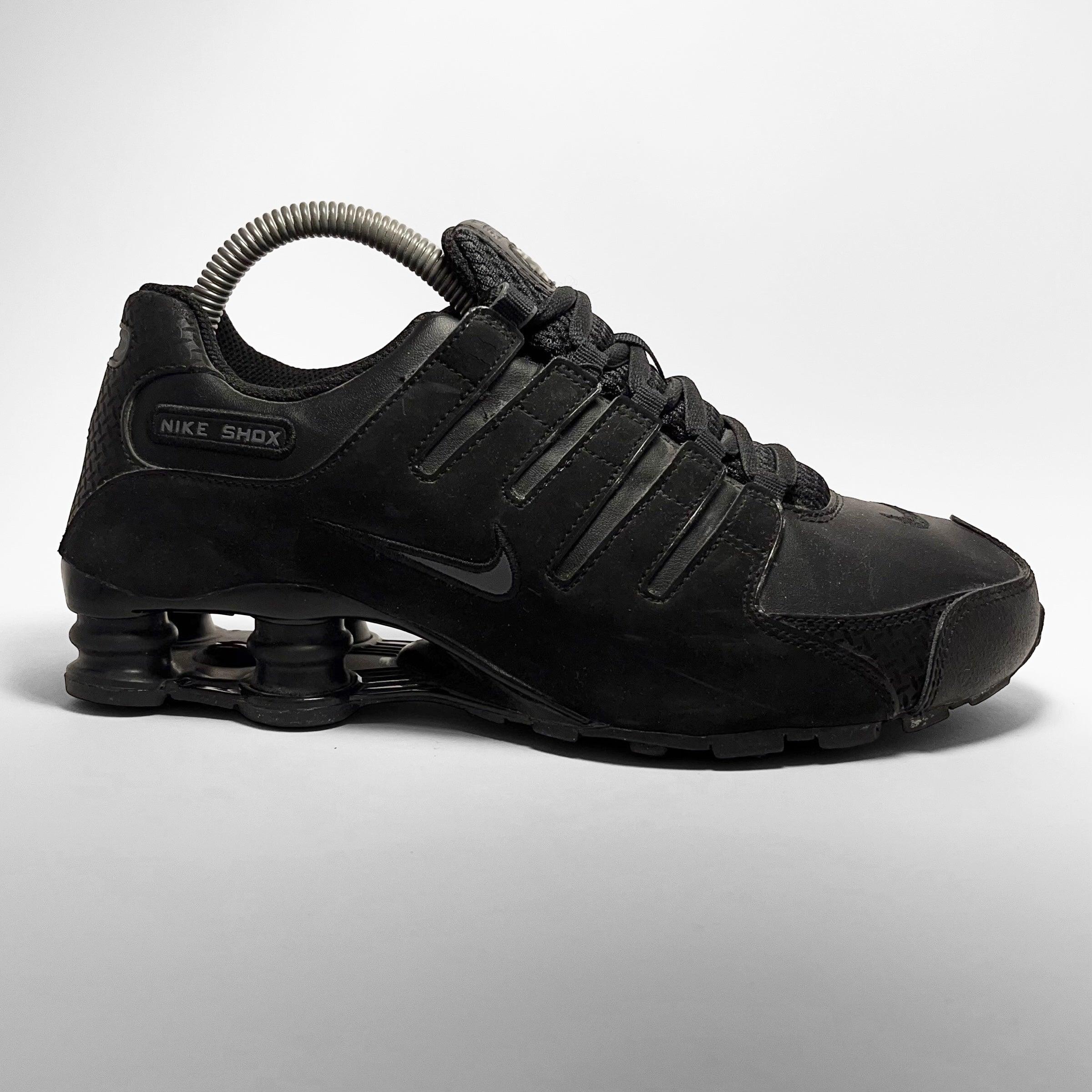 Nike Shox NZ Triple Black 2011