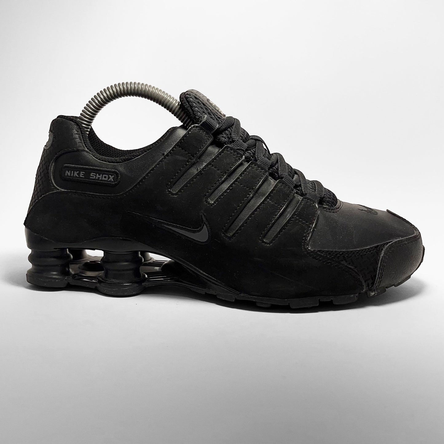 Nike Shox NZ Triple Black (2011)