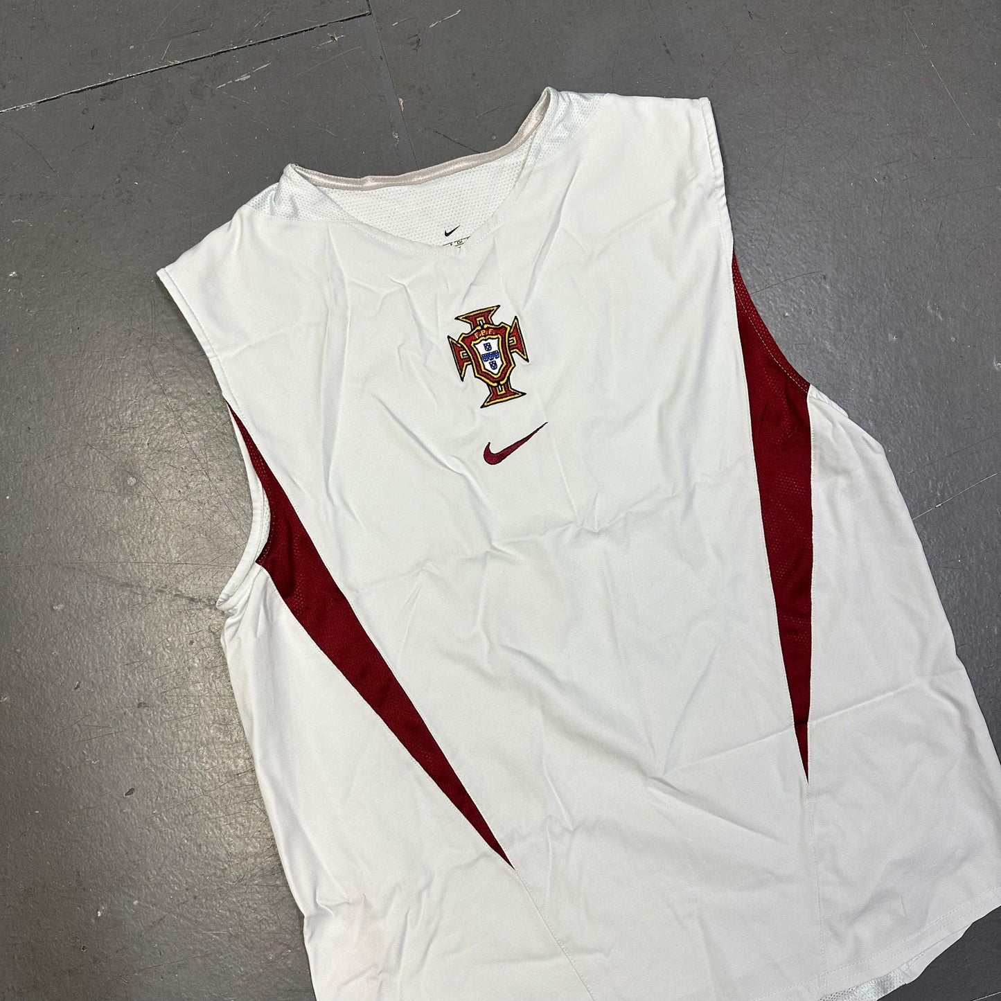 Nike 2002 Portugal Vest In White ( S ) - Known Source