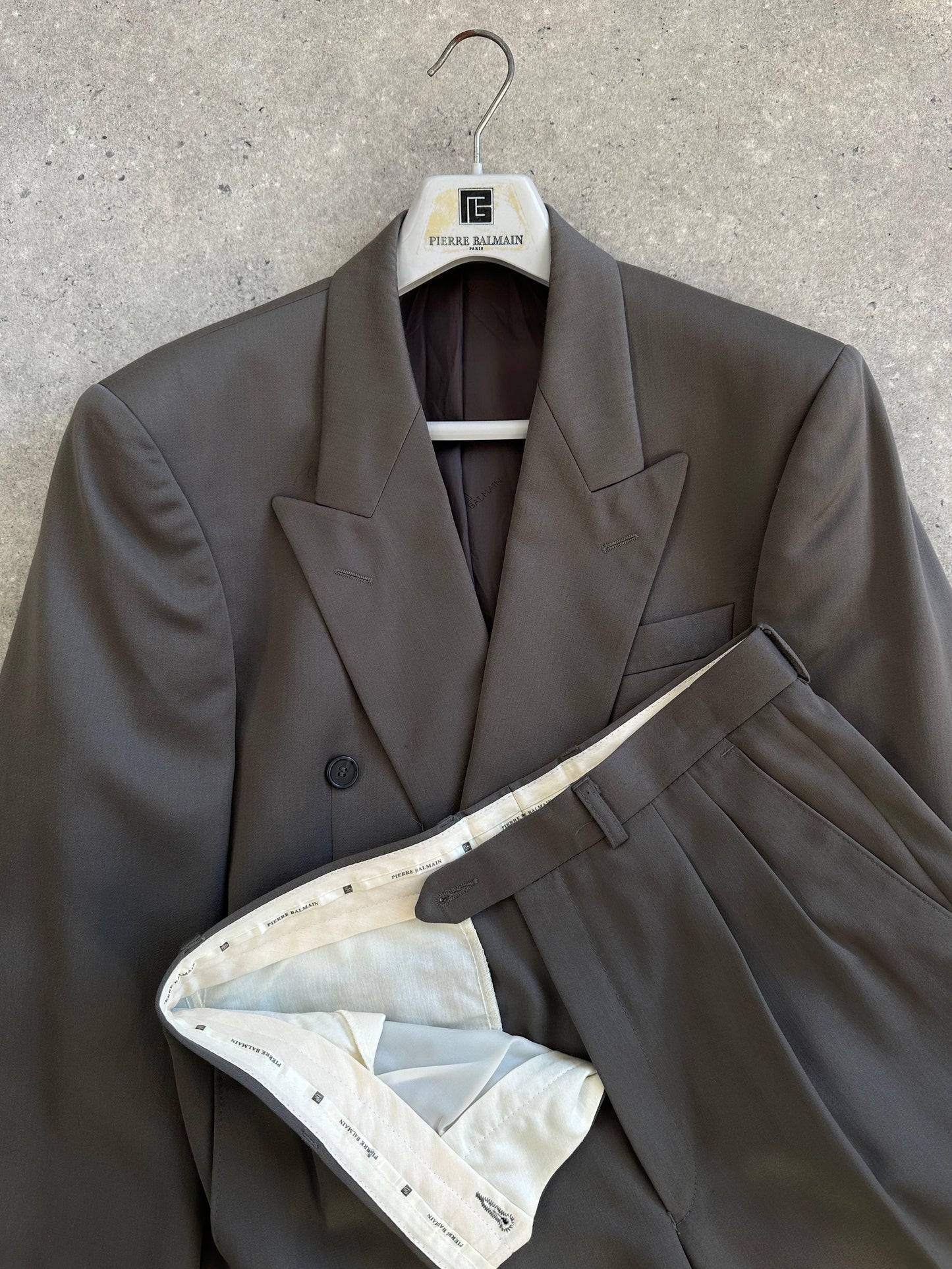 Pierre Balmain 1990s Wool Double Breasted Suit - 38L/W30