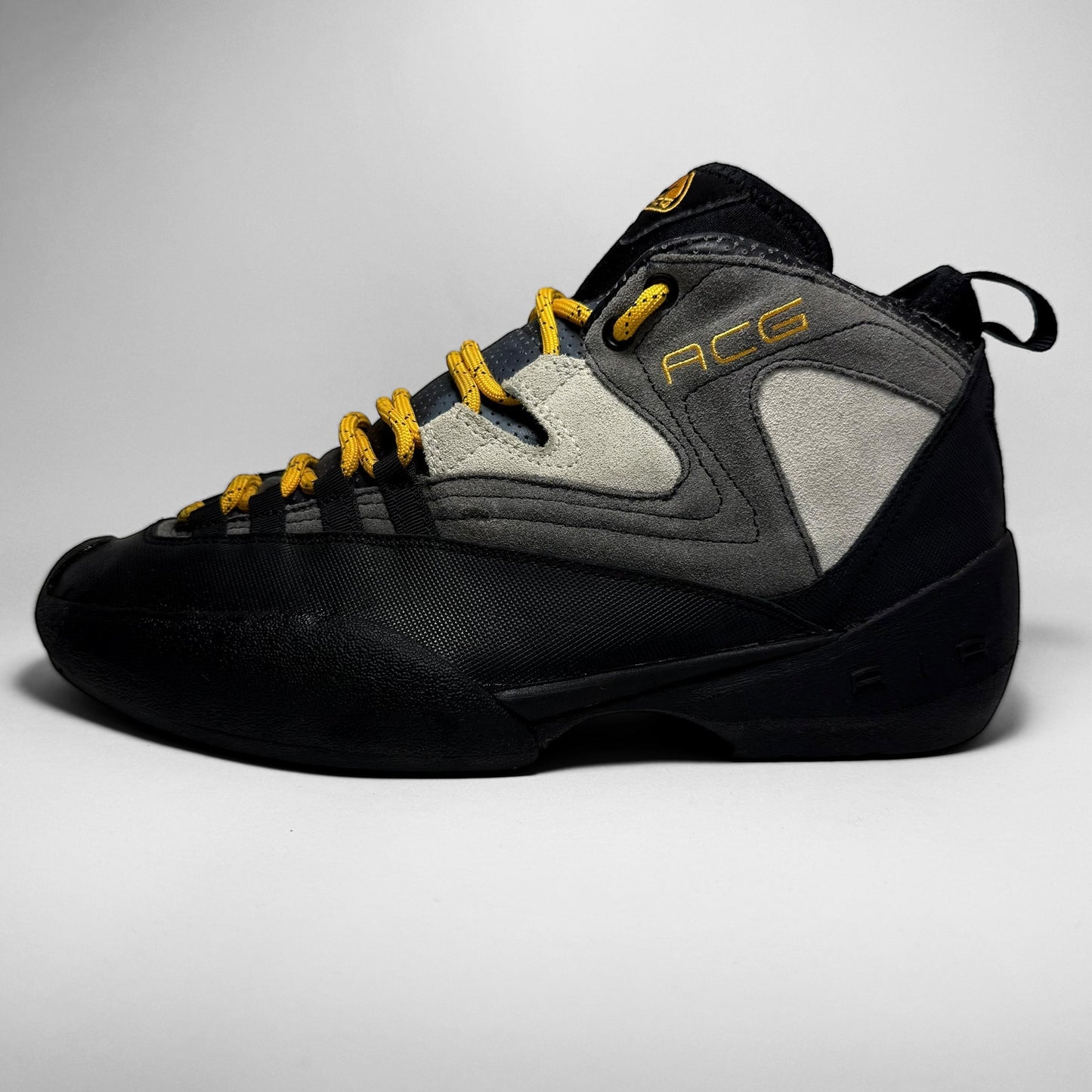 Nike ACG Cinder Cone (2002)